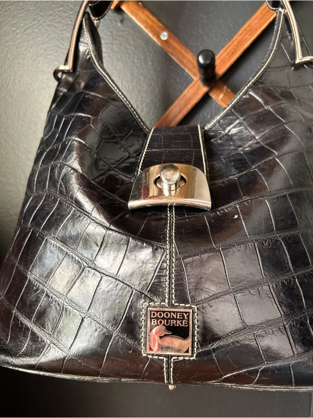 Dooney & Bourke Vintage HoBo
Shoulder Bag Black CrocEmbossed - Silver Turnlock - Picture 2 of 16